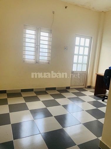 Nhà Mặt Tiền Nở Hậu Lớn, Kế bên Trường TH Tân Quy, DT 197m2