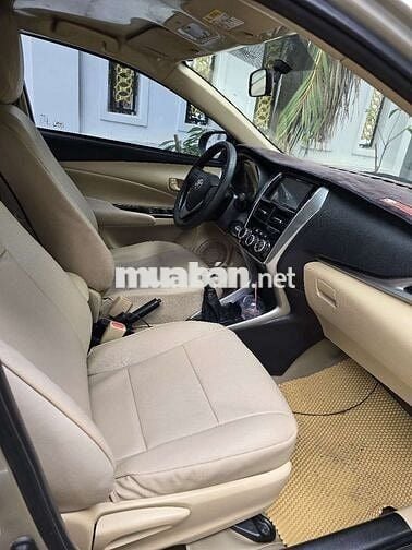 Toyota Vios 2019E màu vàng cát