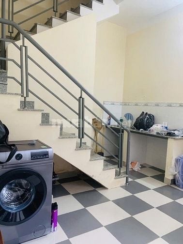 Nhà Mặt Tiền Nở Hậu Lớn, Kế bên Trường TH Tân Quy, DT 197m2