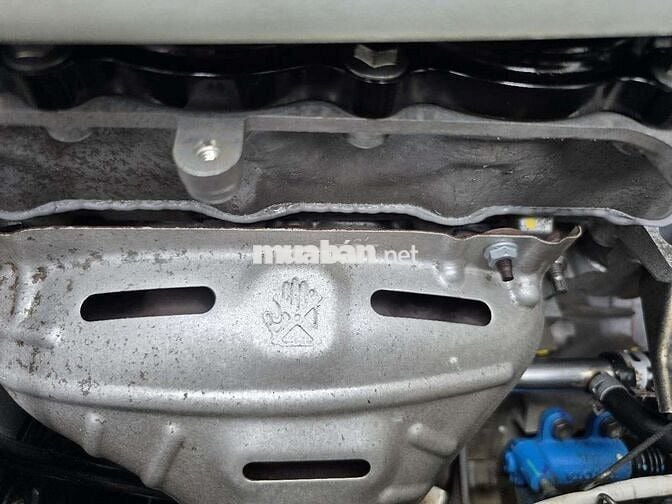 Toyota Vios 2019E màu vàng cát
