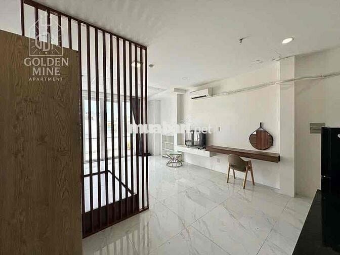 CHO THUÊ CĂN HỘ CHUNG CƯ MINI DẠNG PENHOUSE STUDIO BAN CÔNG LỚN QUẬN 1
