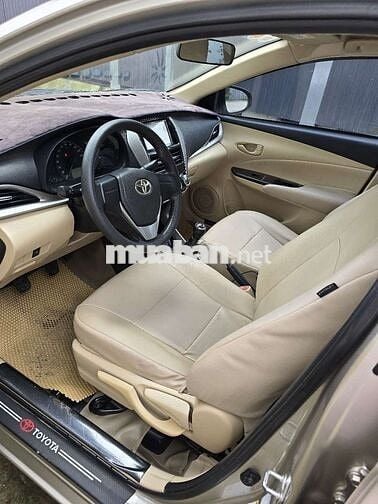 Toyota Vios 2019E màu vàng cát