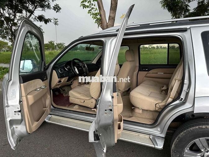 Ford Everest 2009 2.5L 4x4 MT - 162000 km