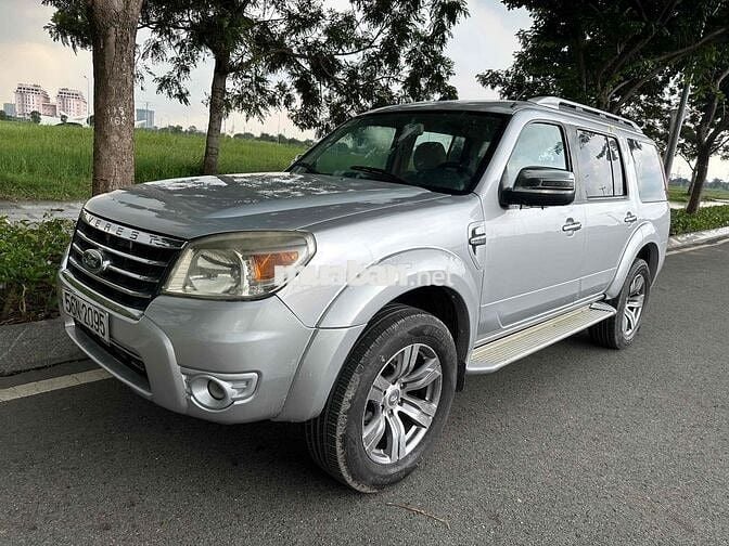 Ford Everest 2009 2.5L 4x4 MT - 162000 km