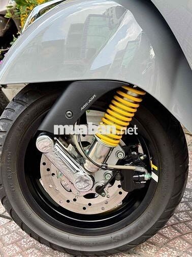 GTS 300 HPE 6800km như mới