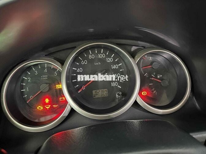 Ford Everest 2009 2.5L 4x4 MT - 162000 km
