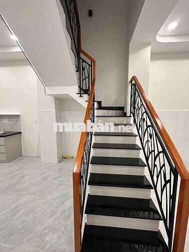 Cho thuê nhà nguyên căn an phú đông quận 12