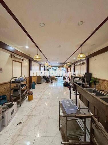 cho thuê mặt bằng kinh doanh, tại trung tâm đi bộ khu phố Hàn Quốc
