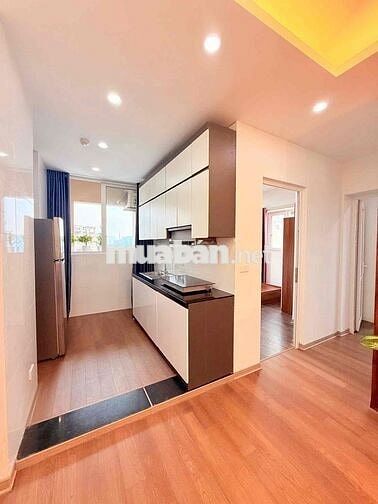 Bán căn chung cư Nam Trung Yên, Cầu Giấy, 2 ngủ đủ nội thất ở ngay