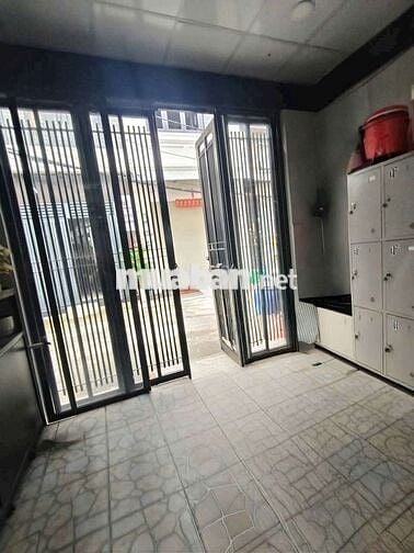 Nhà LÊ VĂN QUỚI [4x18, 2 lầu, 3pn, 3toilet] 12tr/tháng
