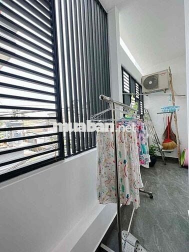BÁN NHÀ CĂN GÓC 2 MẶT TIỀN ĐƯỜNG NGUYỄN KHOÁI Q4 - 87m2 - Ô TÔ ĐỖ CỬA