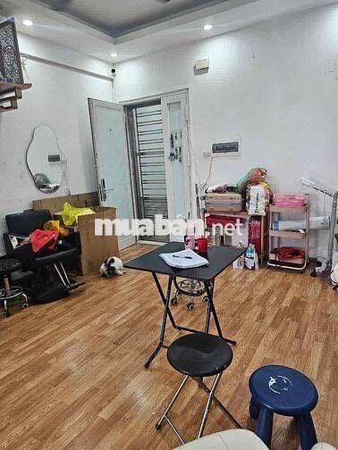 NAM TRUNG YÊN 60 m2 CHUNG CƯ 2 NGỦ TẦNG VÍP CHỈ 4 TỶ SỔ ĐỎ LÂU CẦU GIẤ