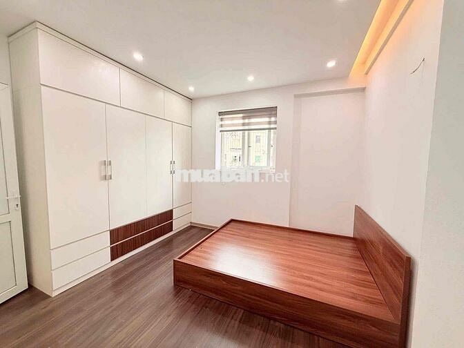 Bán căn chung cư Nam Trung Yên, Cầu Giấy, 2 ngủ đủ nội thất ở ngay