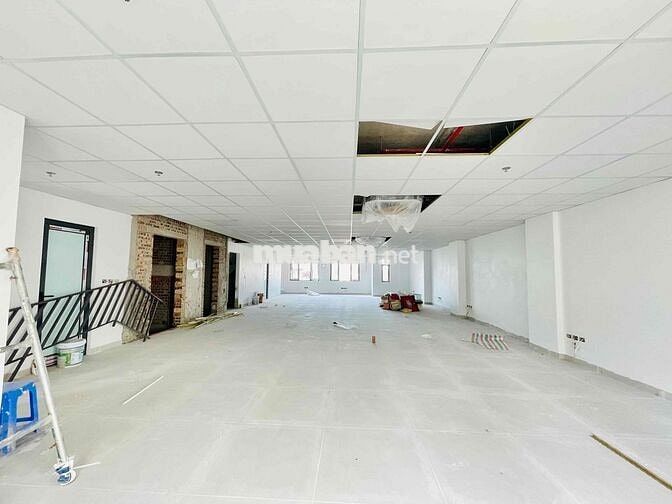 Chính chủ cho thuê vp tại Ô Chợ Dừa 200m2 giá 50t toà nhà mới xây