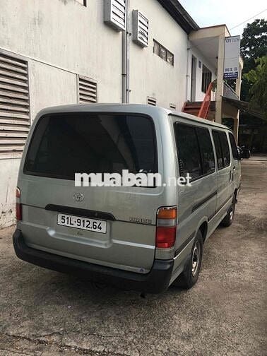 Toyota Hiace 2005 Commuter 2.5 - 100000 km