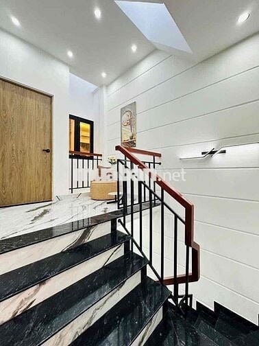 Bán nhà có thang máy,xây 4 tầng chỉ hơn 7 tỷ,Phạm Văn Chiêu,Gò Vấp