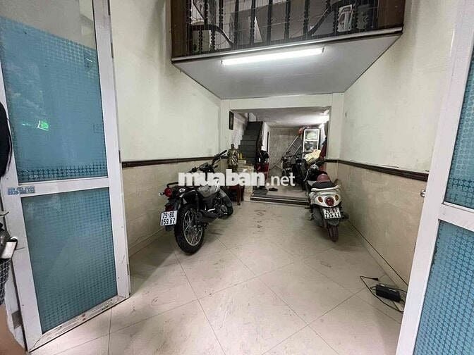 Tầng 1 mặt bằng kinh doanh 21m2 ngõ thổ quan, khâm thiên, hà nội