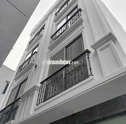 5.7 tỷ nhà Dương Nội ô tô đỗ gần- gần Ae on và Lê Quang Đạo