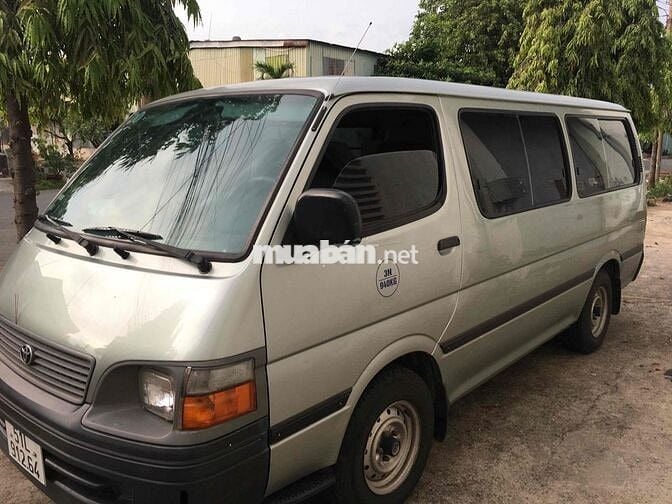 Toyota Hiace 2005 Commuter 2.5 - 100000 km