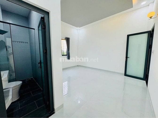 Nhà mới Ngay trung tâm Phước Tân, cách chợ, trường, KCN chỉ vài bướ