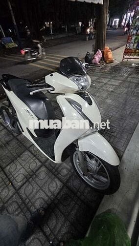 Cần tiền nên bán gấp