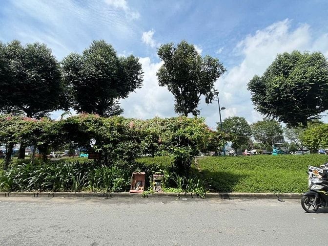 Bán lô đất 263m2 mặt tiền Trường Chinh, quận Tân Bình. LH: 0903652452.