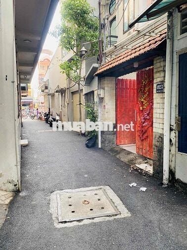 NHÀ MẶT TIỀN HẺM 1 TRỆT 2 LẦU 3 PHÒNG NGỦ .QUANG TRUNG GV