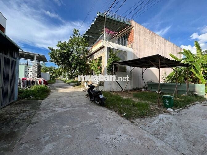 Đất đẹp vuông vức - khu dân cư đông. Đường ôtô – gần Nam Kỳ Khởi Nghĩa