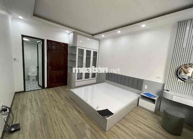 ĐỘC QUYỀN -Ô TÔ ĐỖ NGAY CỔNG- TẶNG FULL NỘI THẤT NHÀ Ở MỸ ĐÌNH