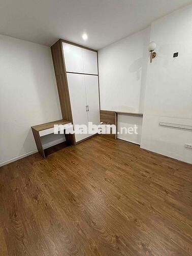 Chung cư C1 Tầng cao View hồ mát đầy đủ đồ