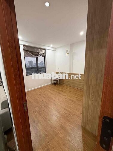 Chung cư C1 Tầng cao View hồ mát đầy đủ đồ