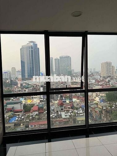 Chung cư C1 Tầng cao View hồ mát đầy đủ đồ