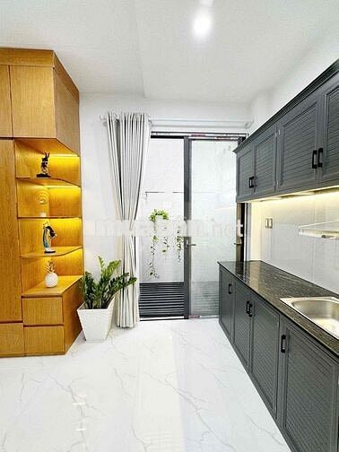 PHÒNG TRỌ CHO THUÊ 35M2 NGAY BÙI QUANG LÀ GẦN CÔNG VIÊN LÀNG HOA