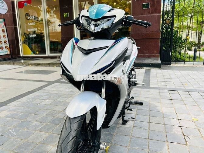 Xe máy Yamaha Exciter 150 màu trắng