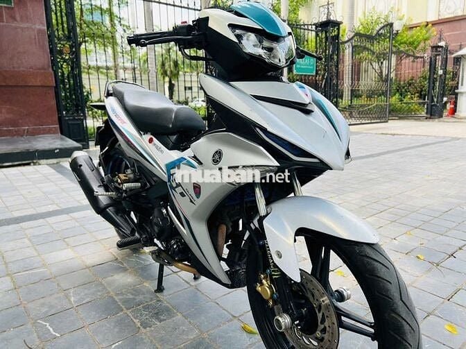Xe máy Yamaha Exciter 150 màu trắng