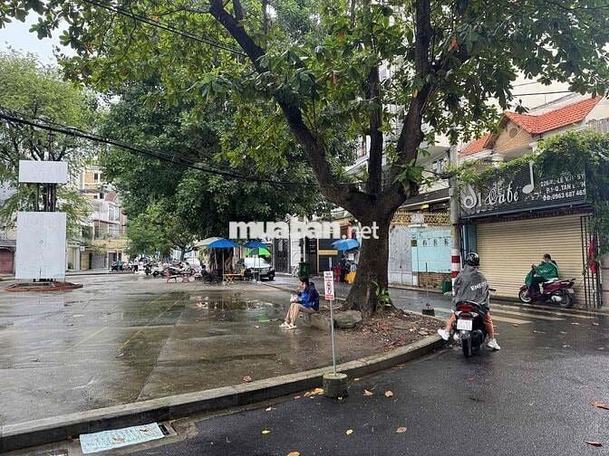 🏡 Cho thuê nhà trệt – Sân rộng – Công viên trước nhà