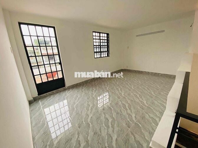 Thuê nhà mặt tiền kd Nguyễn Thị Sáu, 3 tầng 90m2, chỉ 10tr
