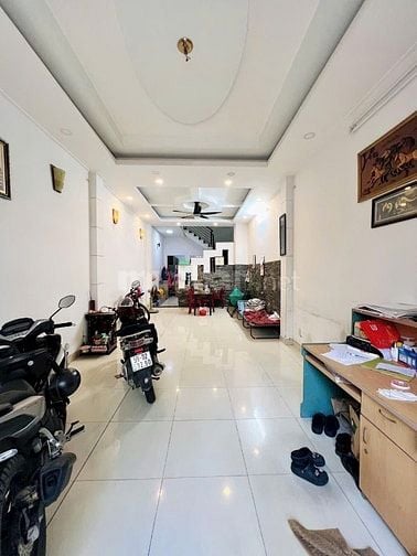 ĐƯỜNG NHỰA 6M THÔNG - KD TỐT - 72M2 SỔ A4 - KẾ Q10 GIÁ 9.950 TỶ 
