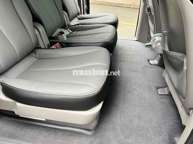 Kia Carnival 2011 -Nhập Hàn 8 Chỗ-Tự Động Đẳng Câp