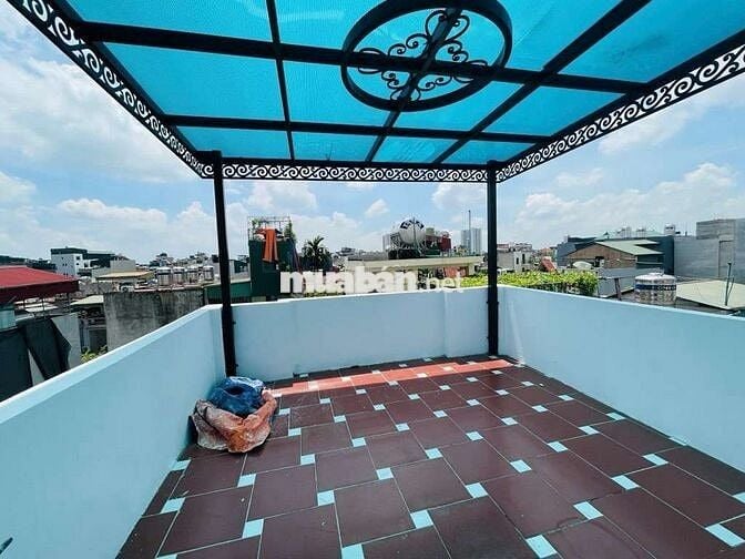 NHÀ 5 TẦNG LÔ GÓC , SIÊU THOÁNG