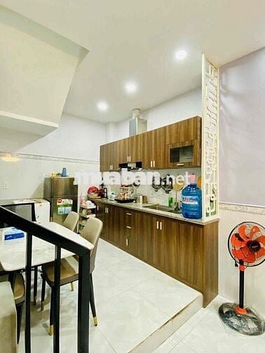 Bán nhà ,hẻm thông,40m2 xây trệt lầu,chỉ hơn 4 tỷ,Thống Nhất,Gò Vấp