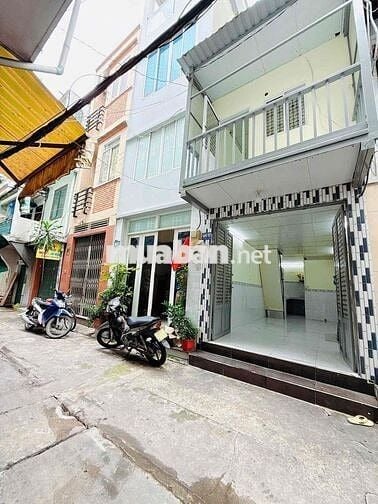 Cho thuê nhà P1 Q5. DT 2m50x8,5 .1 lầu .2 phòng .1 tolet