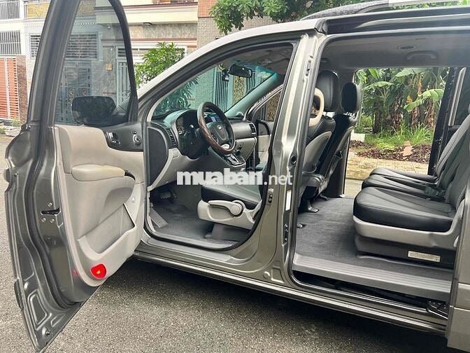Kia Carnival 2011 -Nhập Hàn 8 Chỗ-Tự Động Đẳng Câp