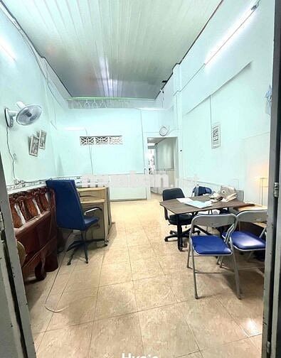 Bán nhà giá rẻ có: 3p nằm gần trường học Đông Chiêu - Dĩ An