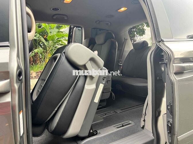 Kia Carnival 2011 -Nhập Hàn 8 Chỗ-Tự Động Đẳng Câp