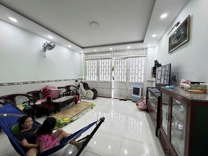 HIẾM GÒ VẤP nhà 3 tầng 75m2 HXT ngang to 5m gần MT Lê Đức Thọ 8.6 tỷ