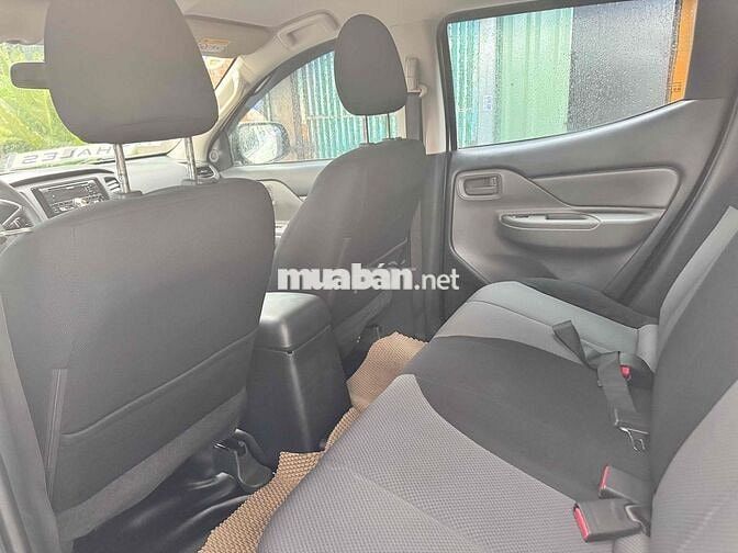 Mitsubishi Triton 2019 4x2 số sàn - 140000 km