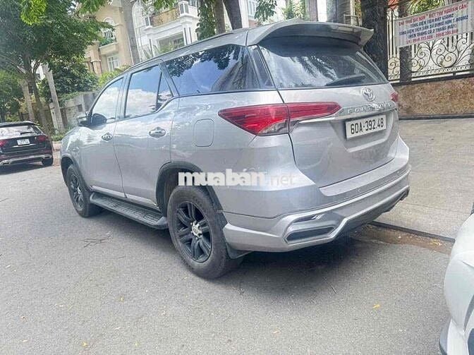 Mình cần bán Fortuner 2017 máy xăng số tự động