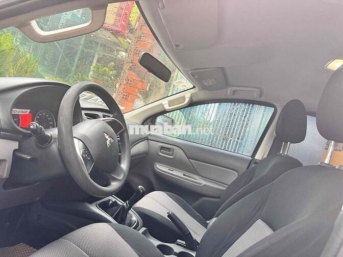 Mitsubishi Triton 2019 4x2 số sàn - 140000 km