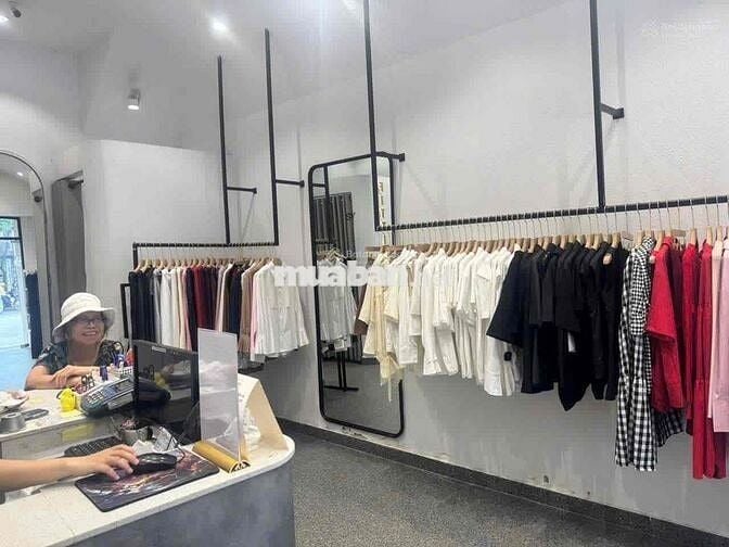 Cho thuê MB góc 2MT Nguyễn Trãi Q1, 4x9m, LĐR, vị trí siêu đẹp, 45tr